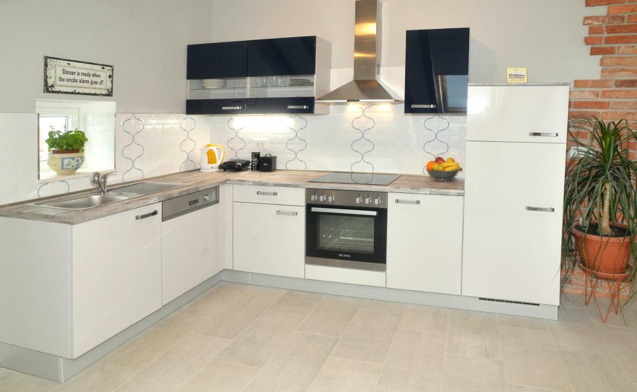 Apartment Holiday In Podstrana Dış mekan fotoğraf